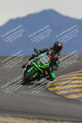 media/Jan-14-2023-SoCal Trackdays (Sat) [[497694156f]]/Turn 12 (120pm)/